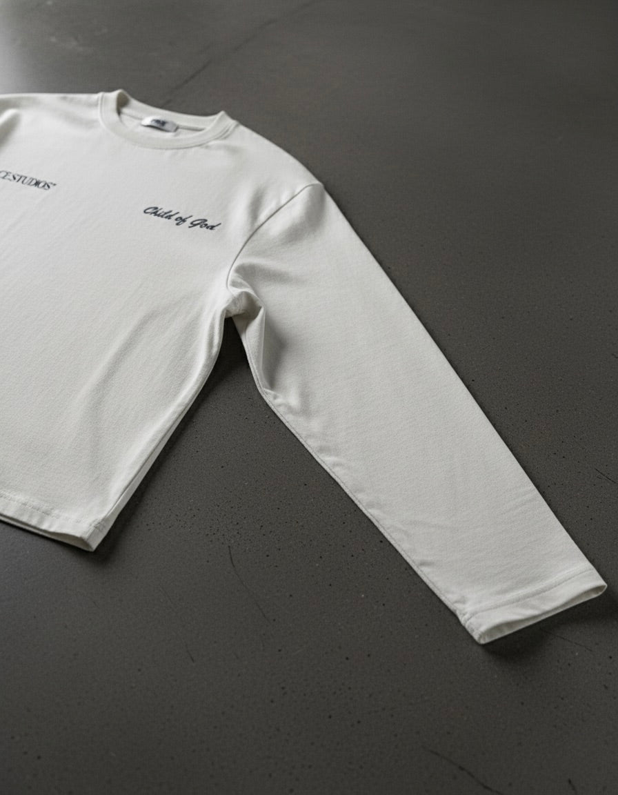 Child of God Longsleeve Loose Fit Tee White | Peace®